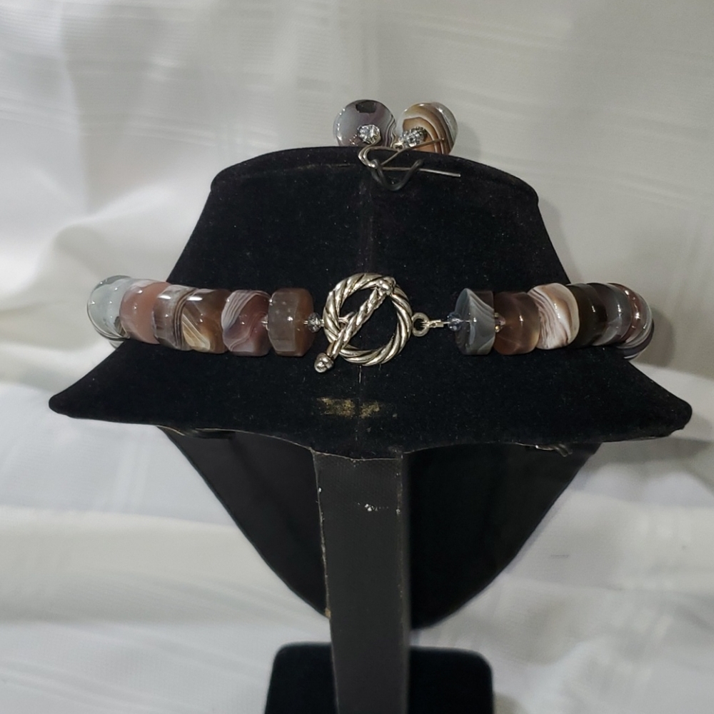 Necklace and Earrings - Picture 4 of 6